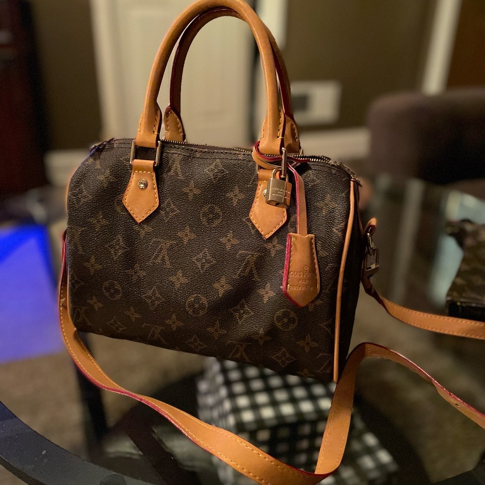 Monogram handbag - speedy style - with crossbody strap